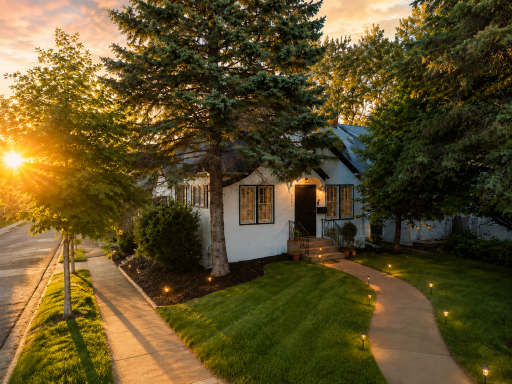 5301 Ewing Avenue S, Minneapolis, MN 55410