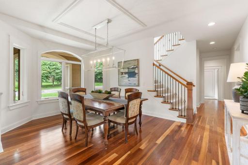 Host memorable dinners in this dining room