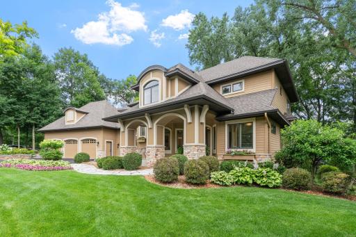 710 Shadyview Lane N, Plymouth, MN 55447