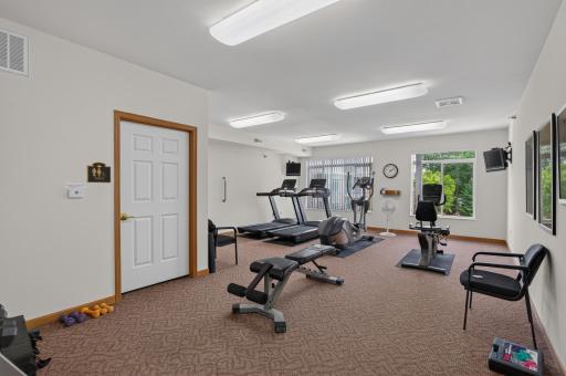 8200 W 33rd Street, 323, Saint Louis Park, MN 55426