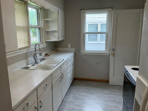 1110 12th Street S, Moorhead, MN 56560