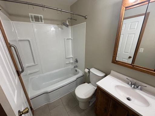 Unit 1 Bathroom