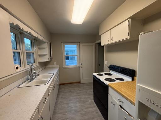 Unit 1 Kitchen