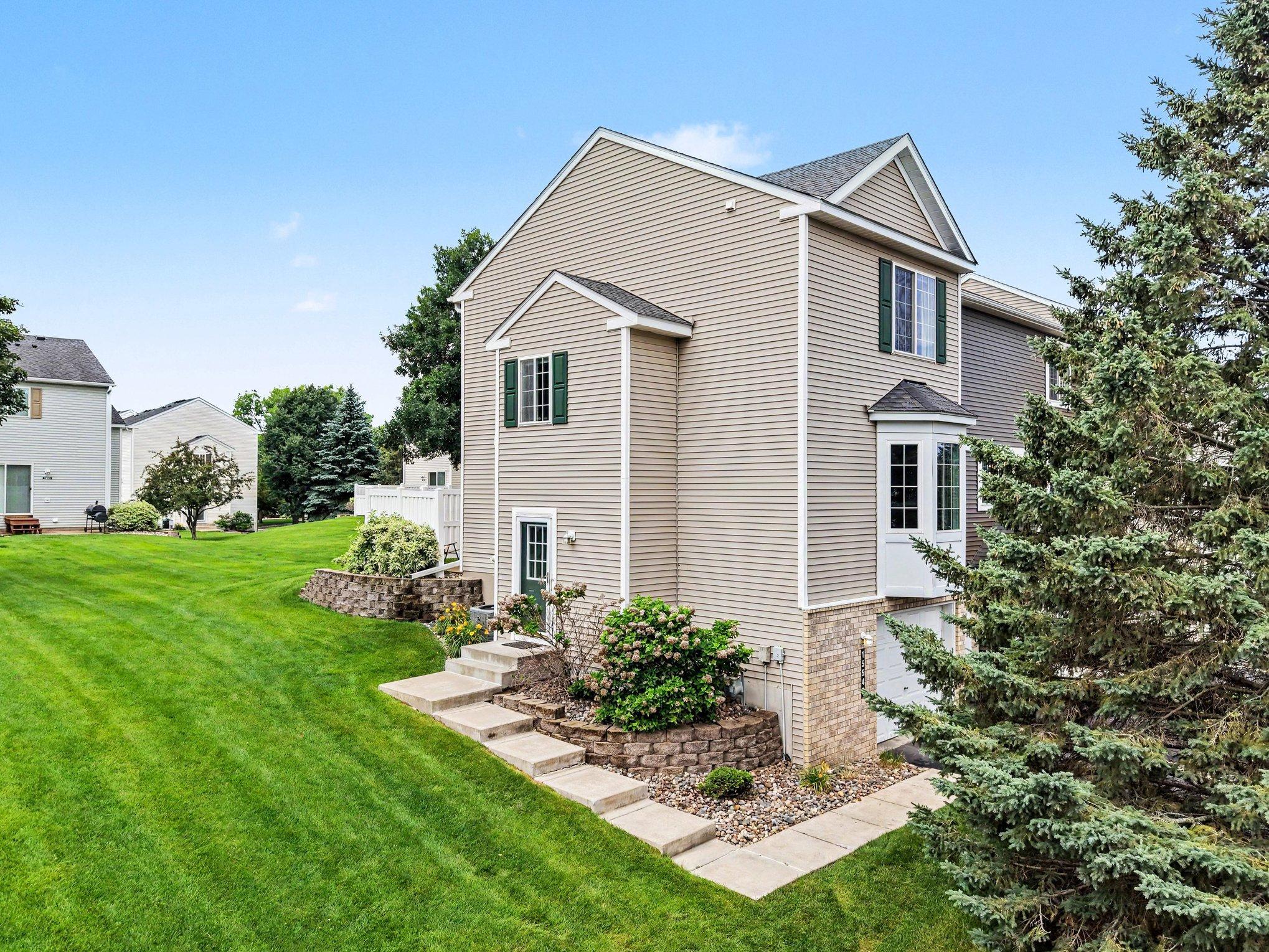 15549 Flight Way, 144, Apple Valley, MN 55124