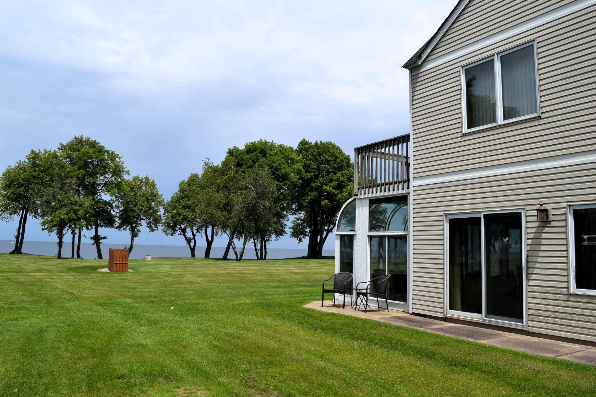 A side view with the lake in the backgrond