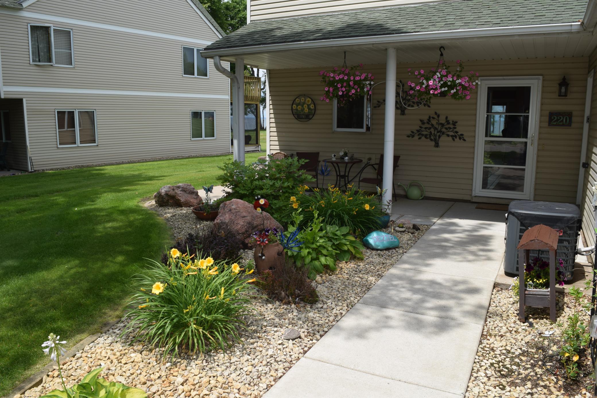 Landscaped entrance
