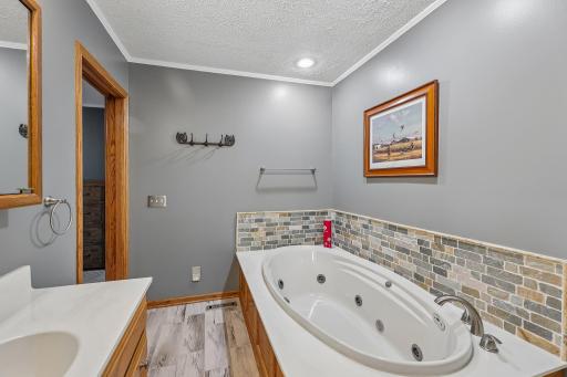 8583 Bower Path, Inver Grove Heights, MN 55076