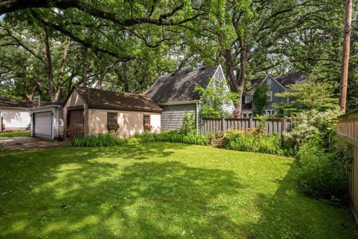 2406 W 54th Street, Minneapolis, MN 55410