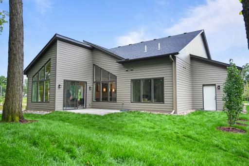 600 Kraewood Drive, Northfield, MN 55057