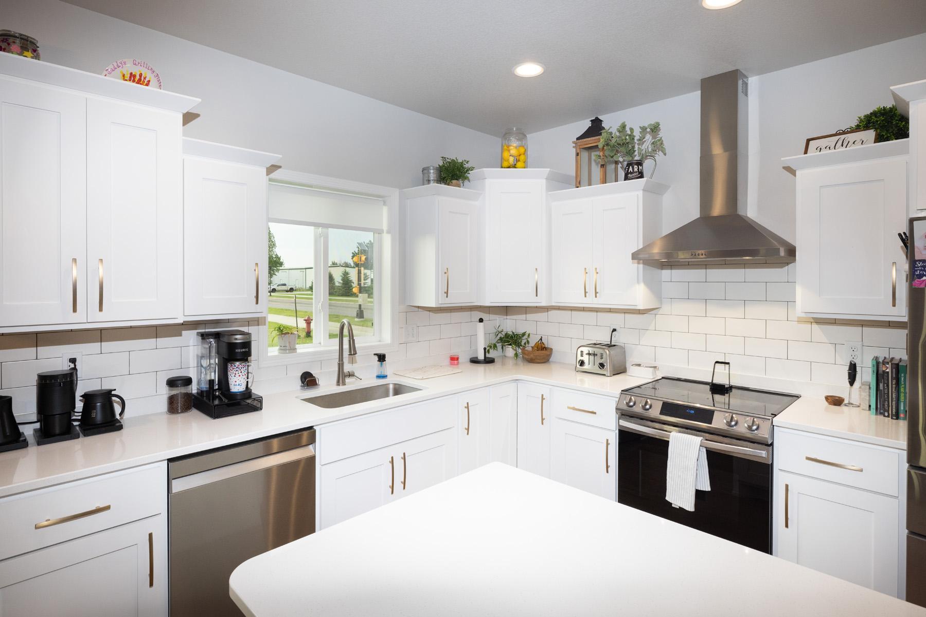 Beautiful Quartz Kitchen