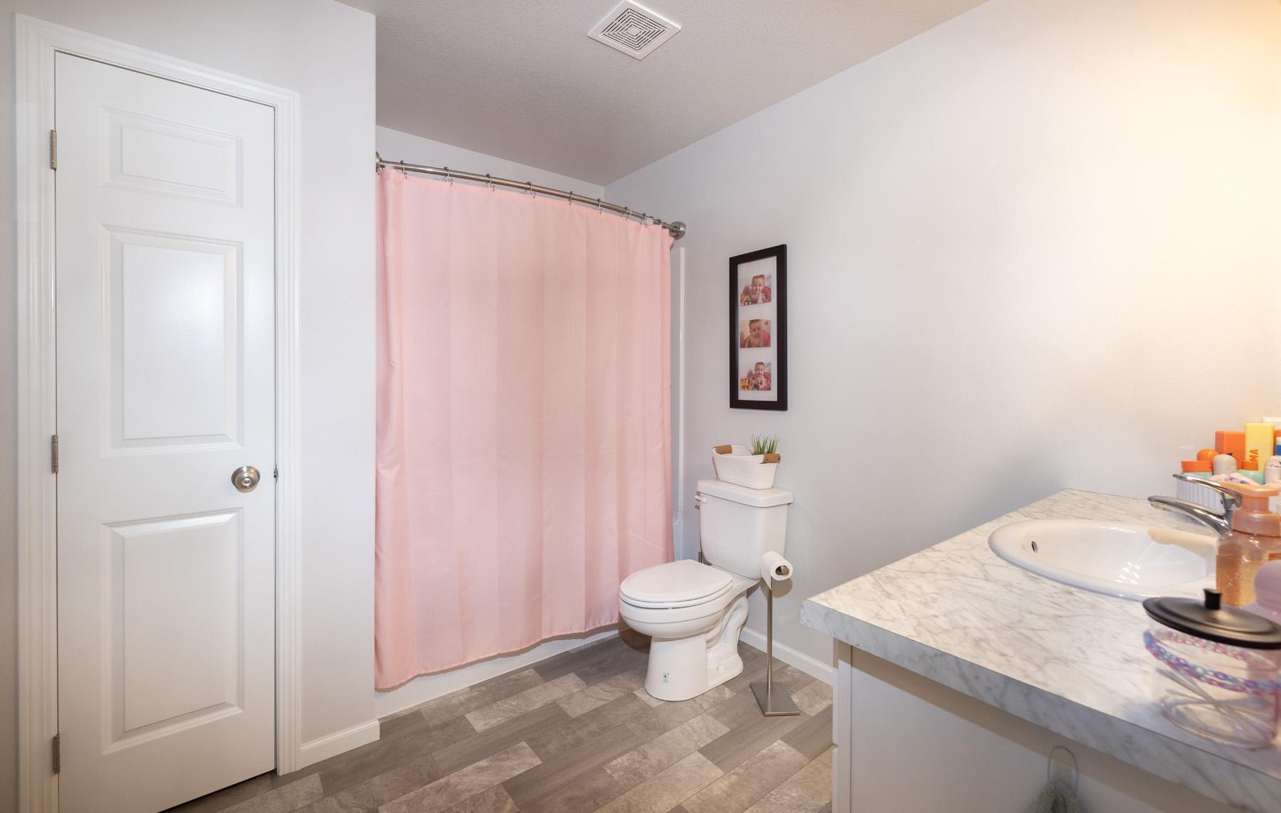 2nd Floor Full Bath