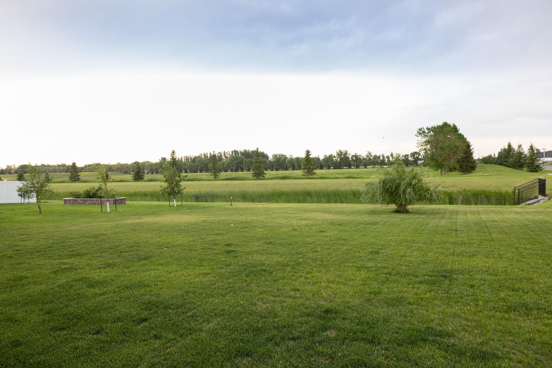 No backyard neighbors!