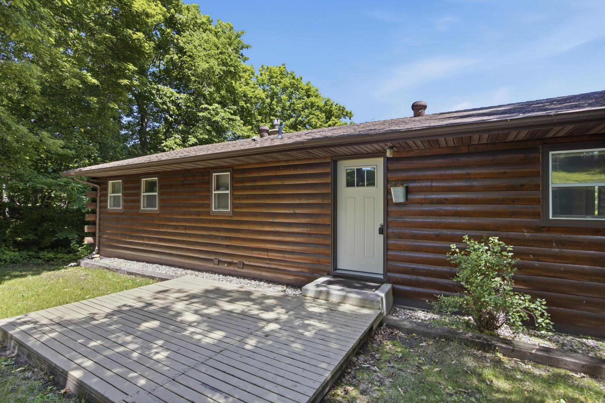 True solid log built home with only 2 owners!