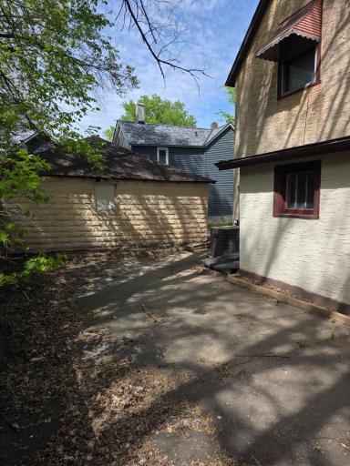 665 Bedford Street, Saint Paul, MN 55130