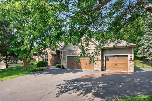 19625 Ireland Way, Lakeville, MN 55044