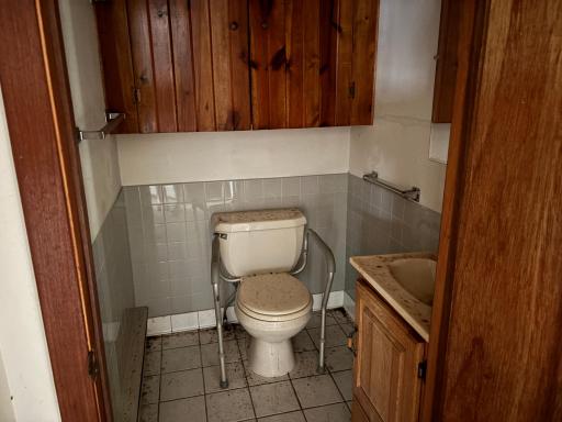 main floor half bath