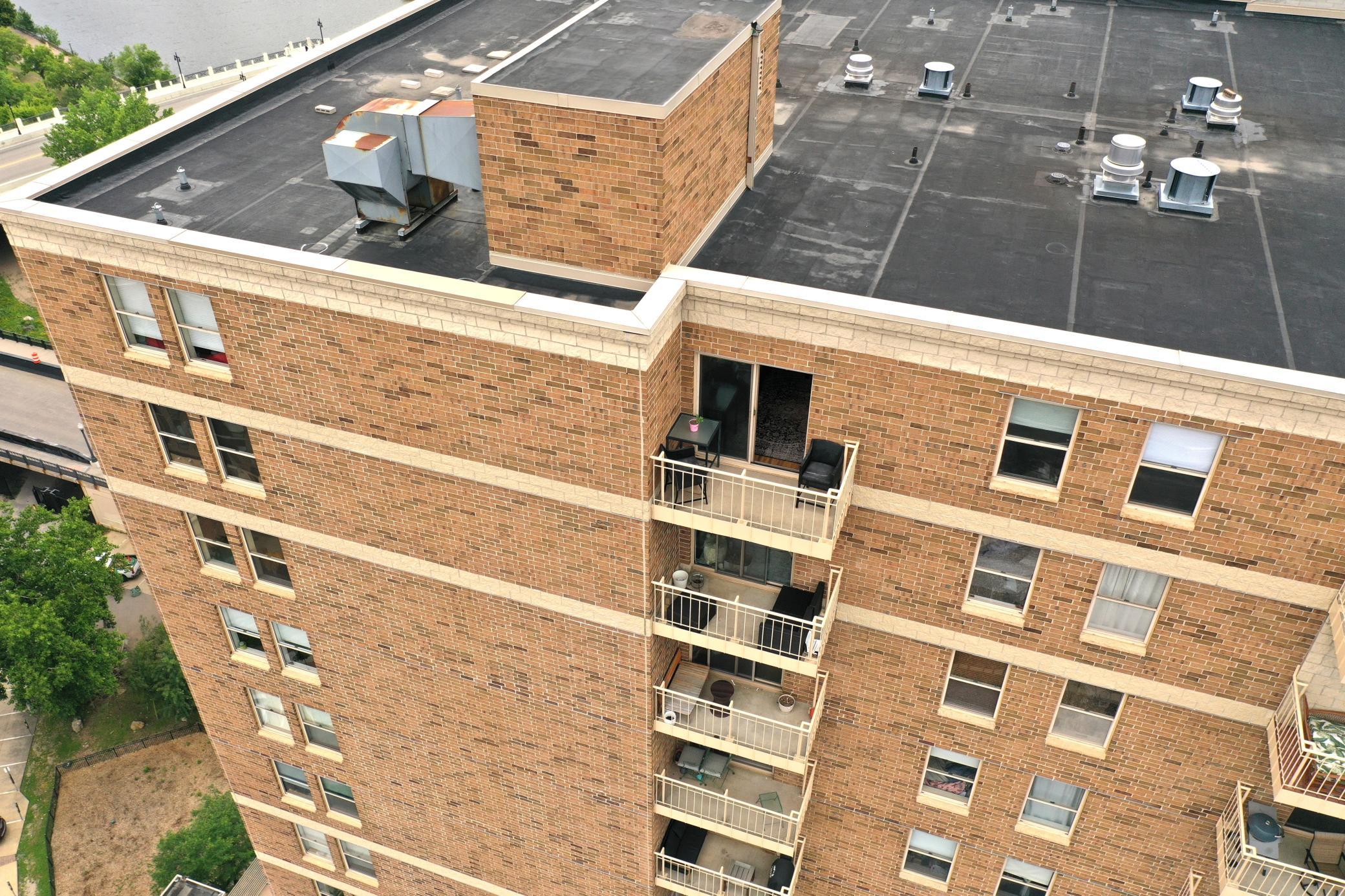Top Floor Balcony