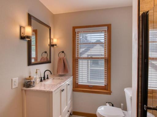 5801 12th Avenue S, Minneapolis, MN 55417