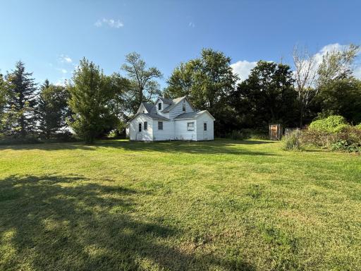 345 200th Avenue SW, Appleton, MN 56208