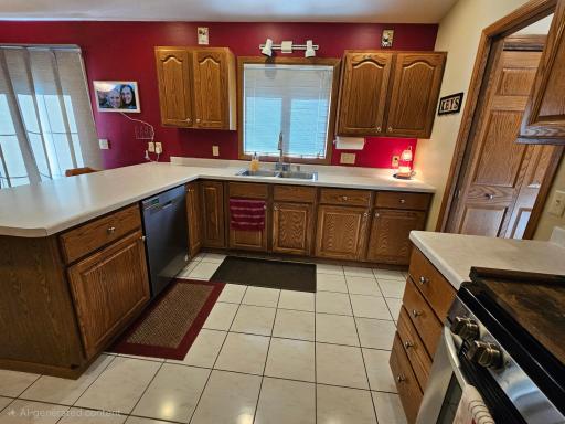 1321 Ridgewood Drive, Winona, MN 55987