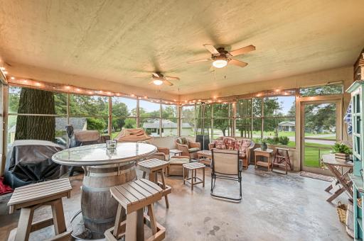 Screened in Porch
