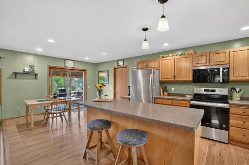 101 Anglewood Drive, Kenyon, MN 55946