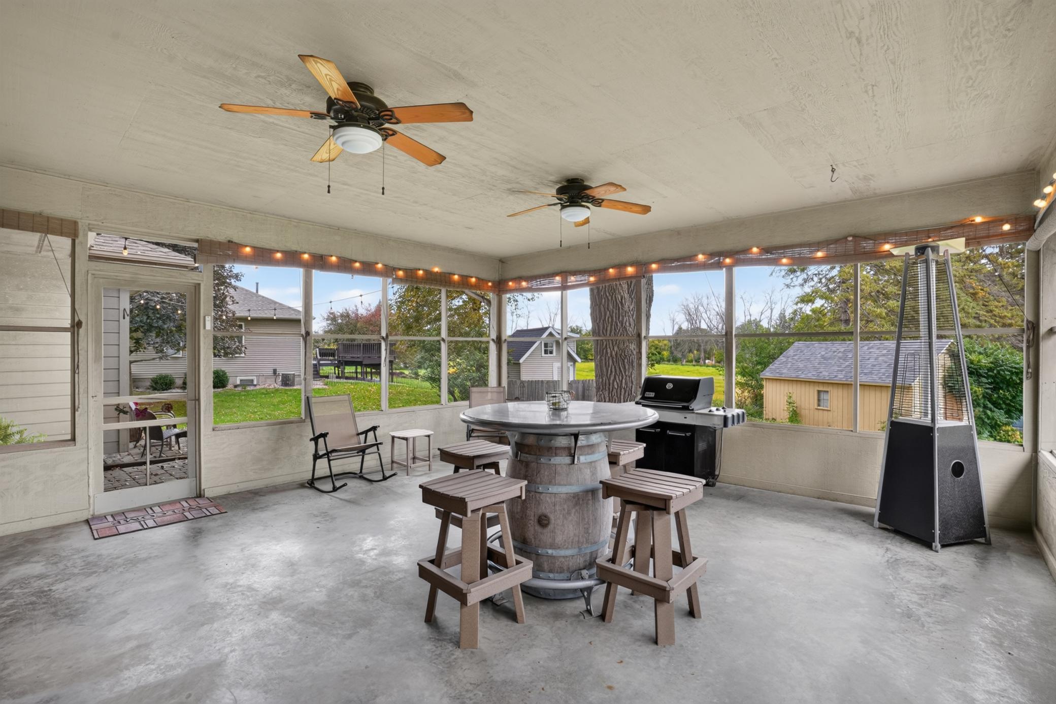 Screened in Porch