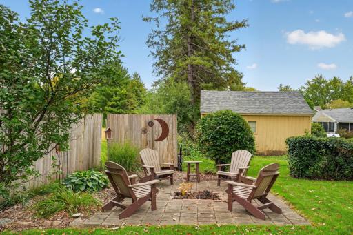 101 Anglewood Drive, Kenyon, MN 55946