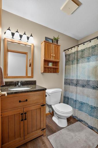 101 Anglewood Drive, Kenyon, MN 55946