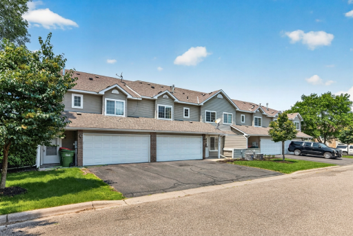 10966 Bluebird Street NW, Minneapolis, MN 55433