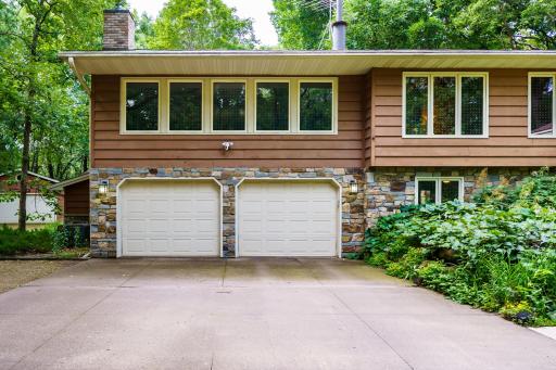 Tuckunder garage