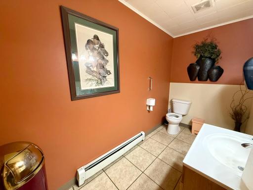 110 Main Street N, Bird Island, MN 55310