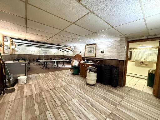 110 Main Street N, Bird Island, MN 55310