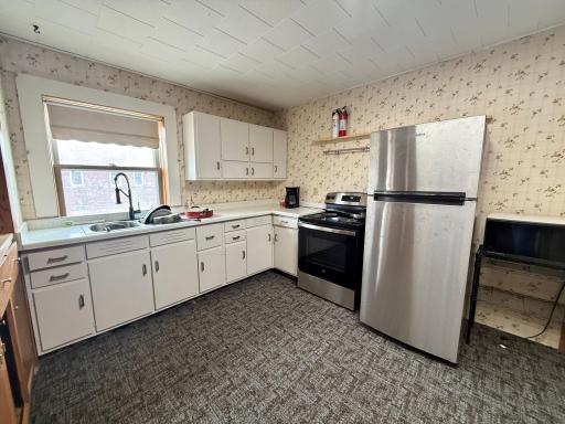 110 Main Street N, Bird Island, MN 55310