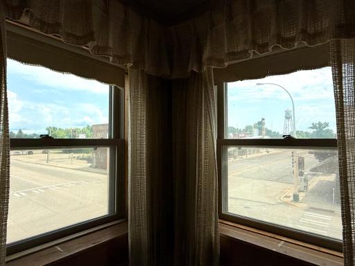 110 Main Street N, Bird Island, MN 55310