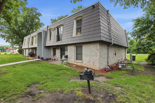 709 11th Avenue S, 5, Minneapolis, MN 55415