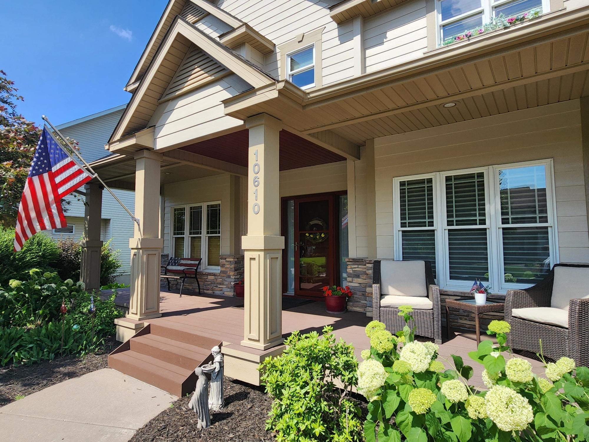 Welcoming front porch.jpg