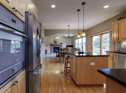 10610 Pinnacle Way, Saint Paul, MN 55129