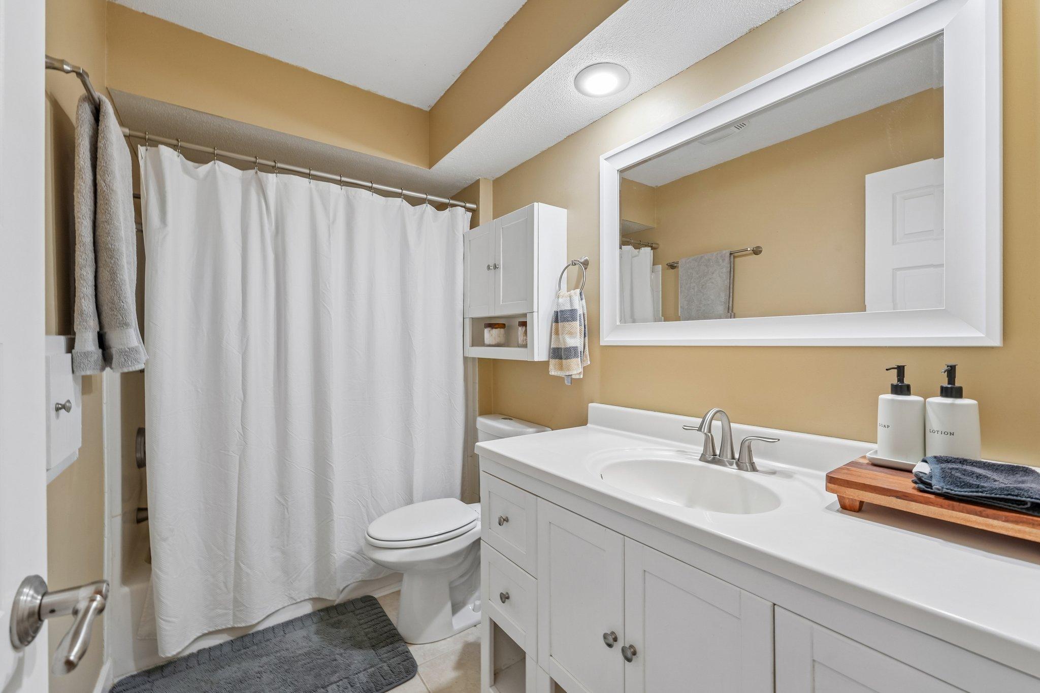 7132 Courtly Rd 20.jpg
