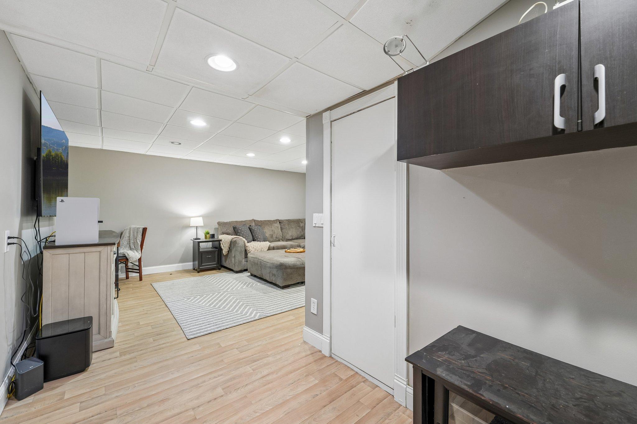 7132 Courtly Rd 36.jpg