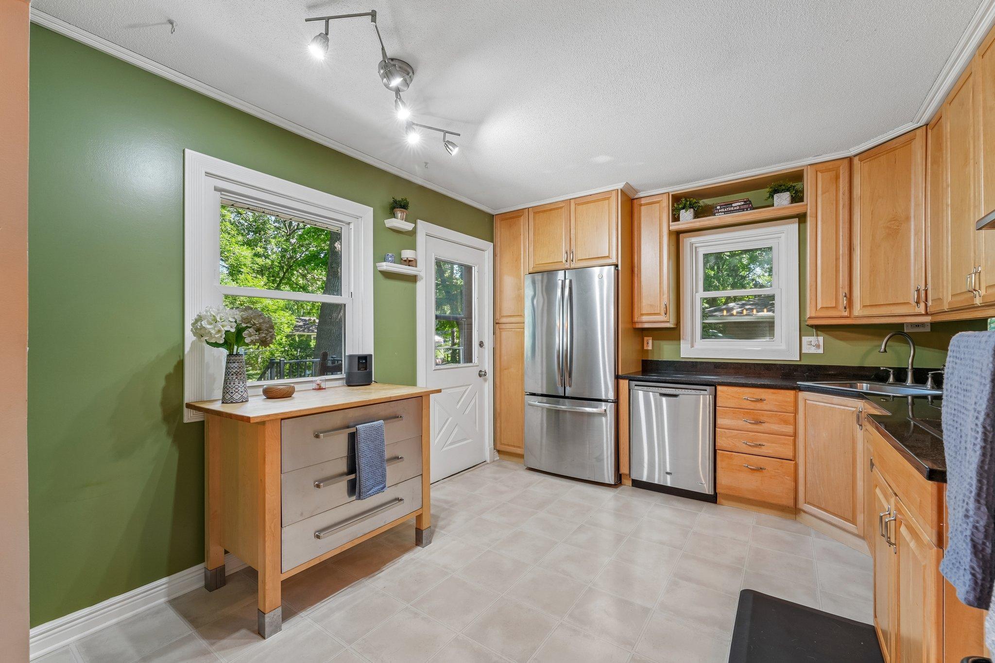 7132 Courtly Rd 14.jpg