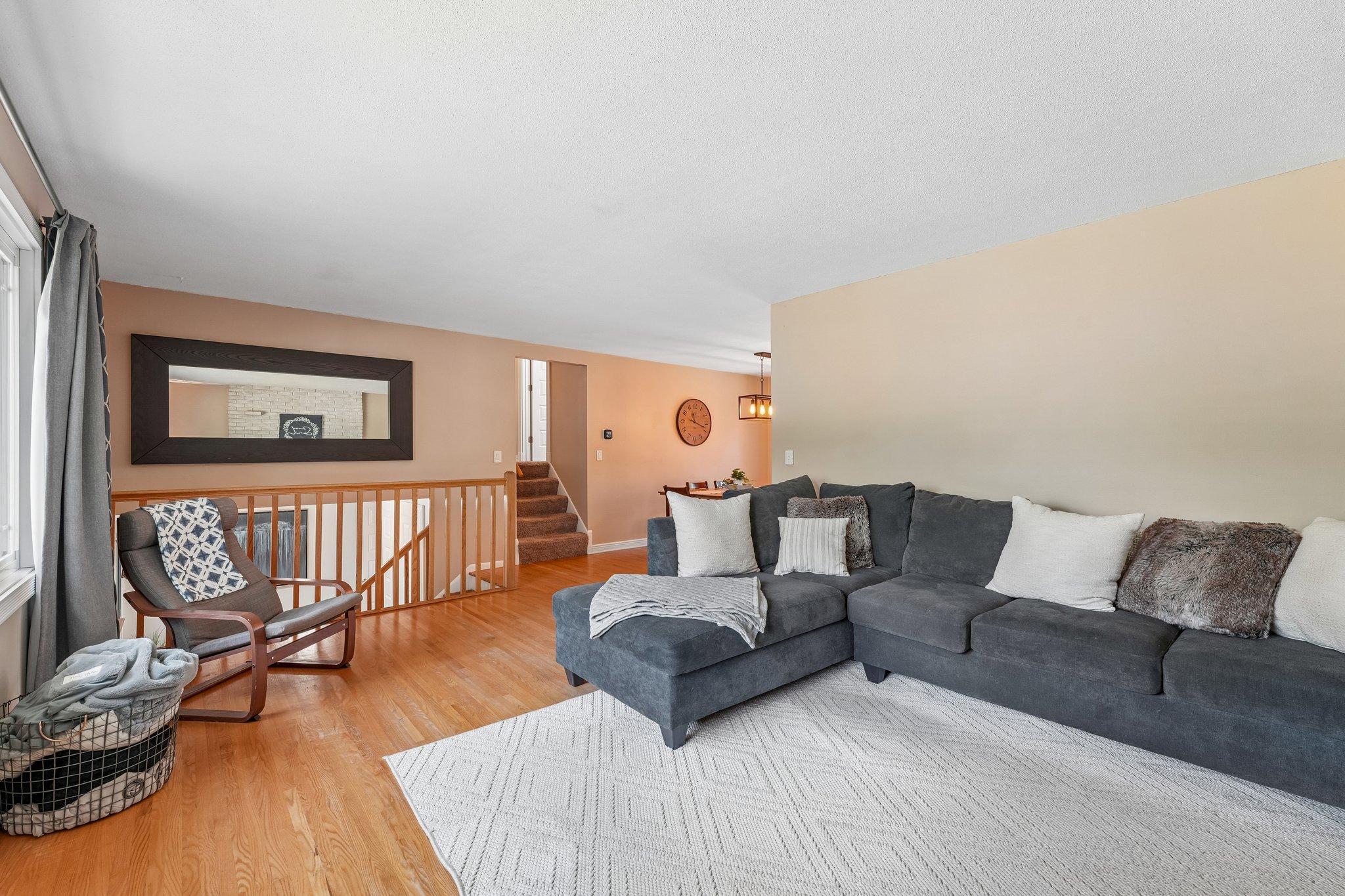 7132 Courtly Rd 9.jpg