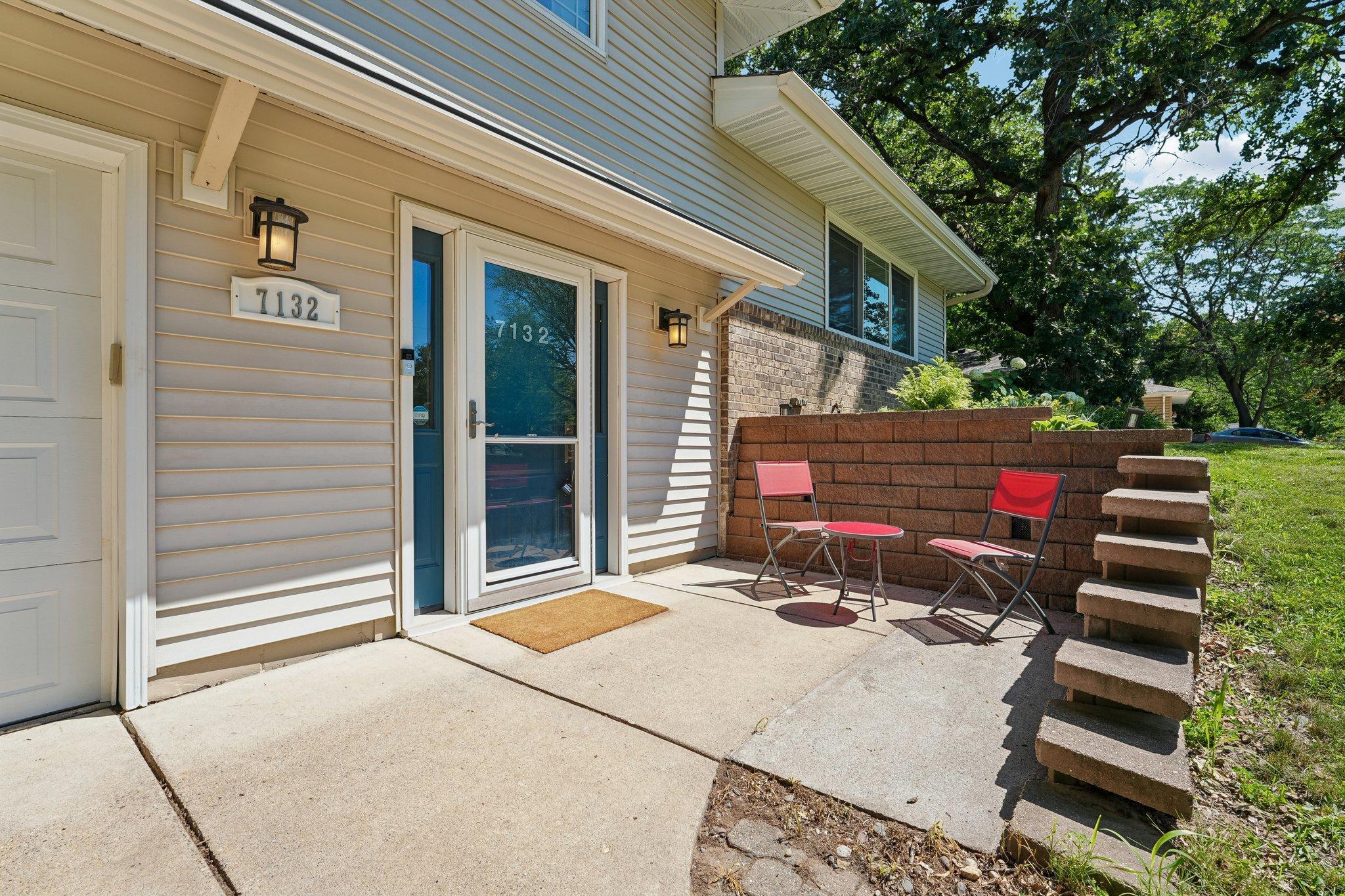7132 Courtly Rd 5.jpg