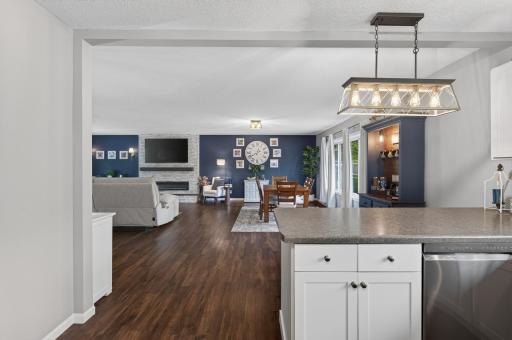 7844 Conroy Way, Inver Grove Heights, MN 55076
