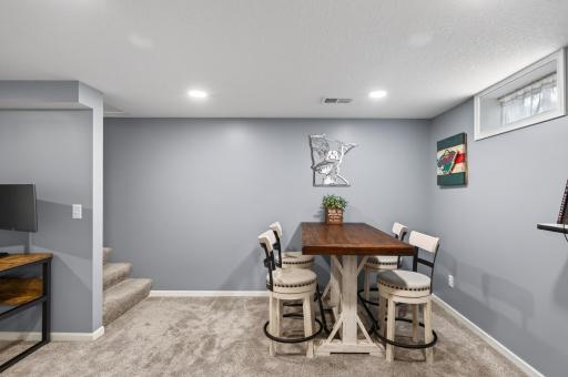 7844 Conroy Way, Inver Grove Heights, MN 55076