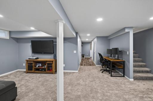 7844 Conroy Way, Inver Grove Heights, MN 55076