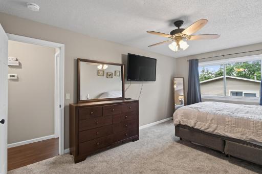 7844 Conroy Way, Inver Grove Heights, MN 55076