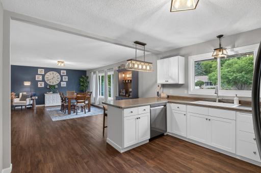 7844 Conroy Way, Inver Grove Heights, MN 55076