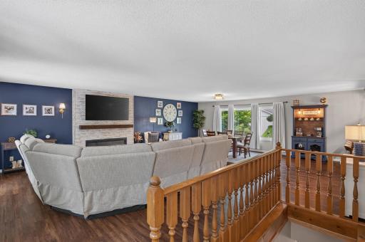 7844 Conroy Way, Inver Grove Heights, MN 55076