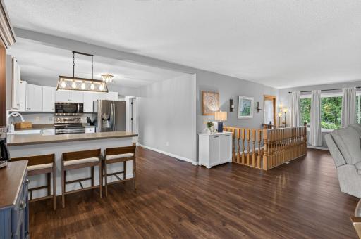 7844 Conroy Way, Inver Grove Heights, MN 55076